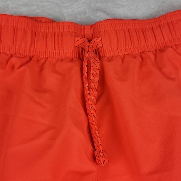‎UNDER ARMOUR Girls Shorts [SIZE YOUTH XL] - Picture 3 of 5